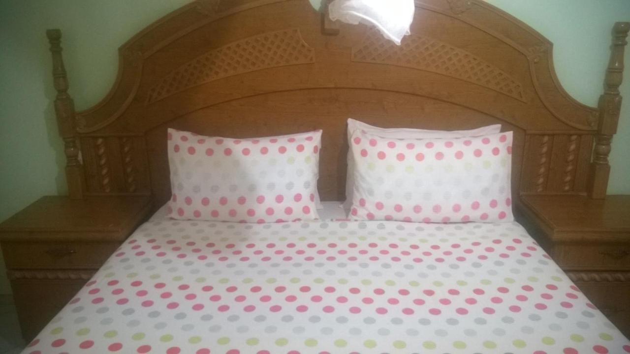Gloria'S Bed And Breakfast Livingstone Exteriör bild
